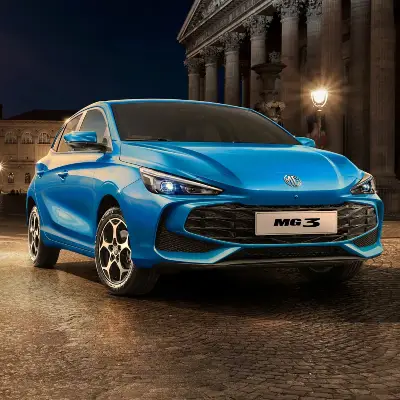 immagine approfondimento Prontezza dell’elettrico, autonomia del benzina