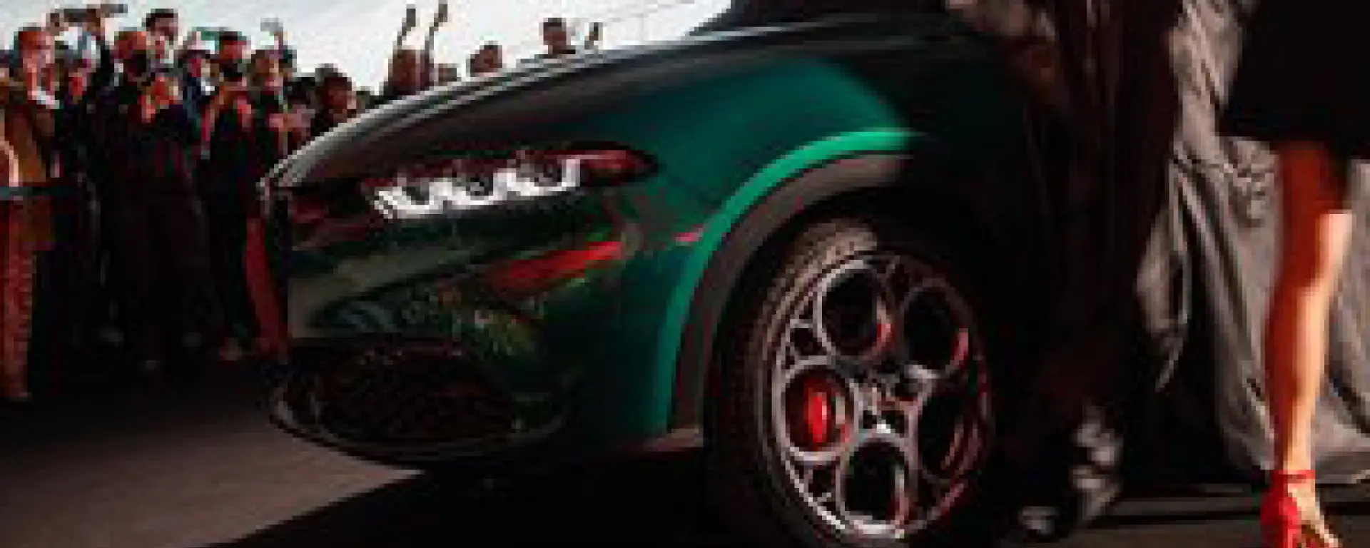 Immagine News Emozione, Elettrificazione, Digitalizzazione: più di 600 persone alla Preview di Alfa Romeo Tonale da Autoingros a Torino