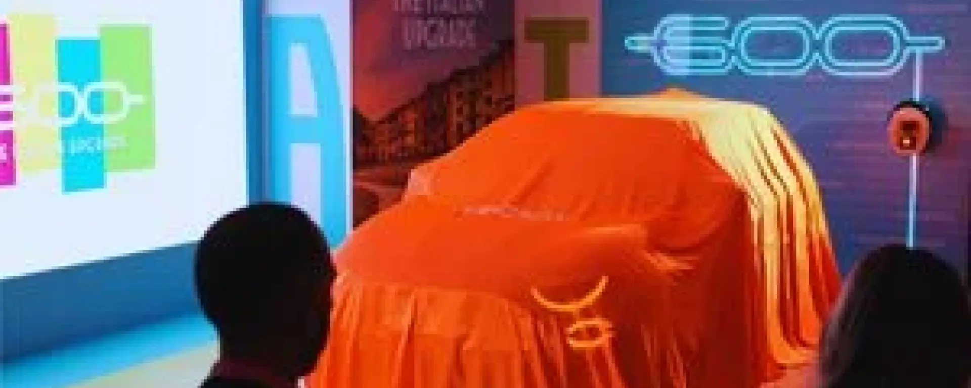 Immagine News Evento al completo per la presentazione della Fiat 600.