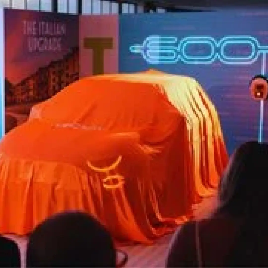 Immagine News Evento al completo per la presentazione della Fiat 600.