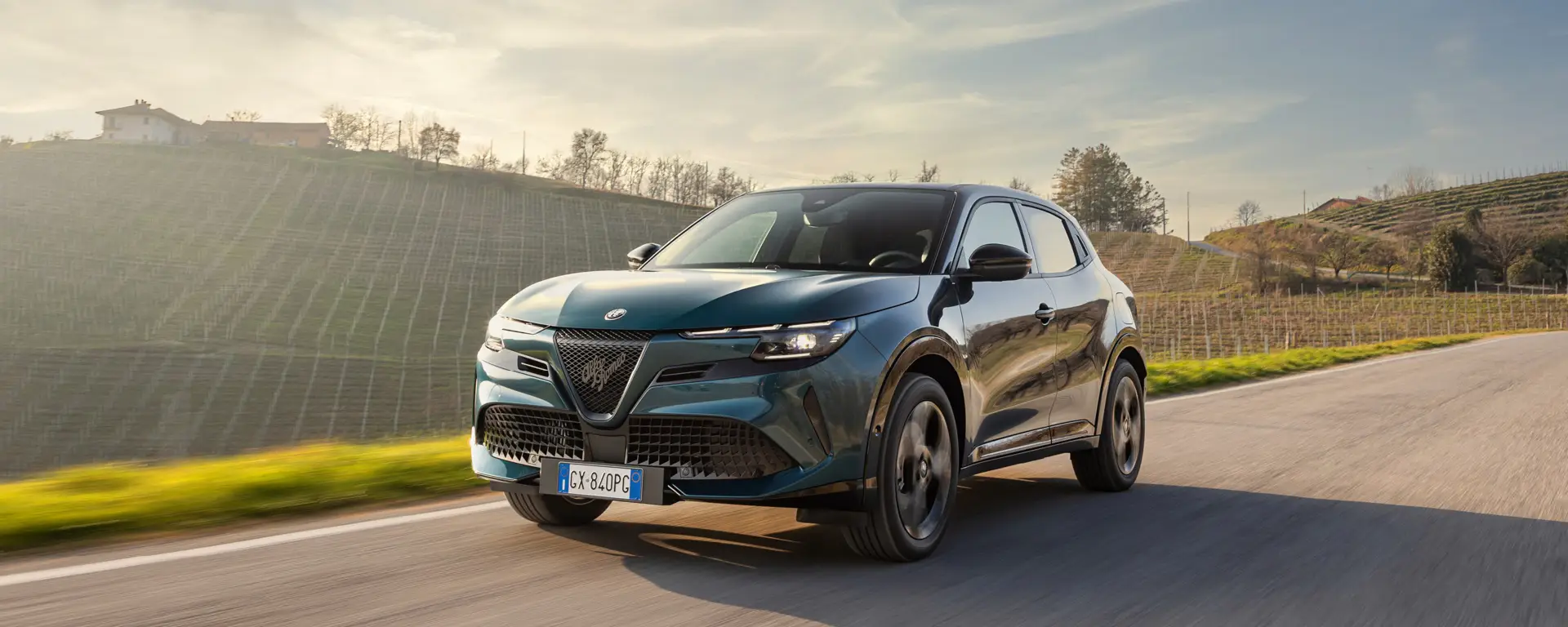 ALFA ROMEO JUNIOR IBRIDA SPECIALE 1.2 136CV - Tua da €31.115 o con Finanziamento da €250 al mese