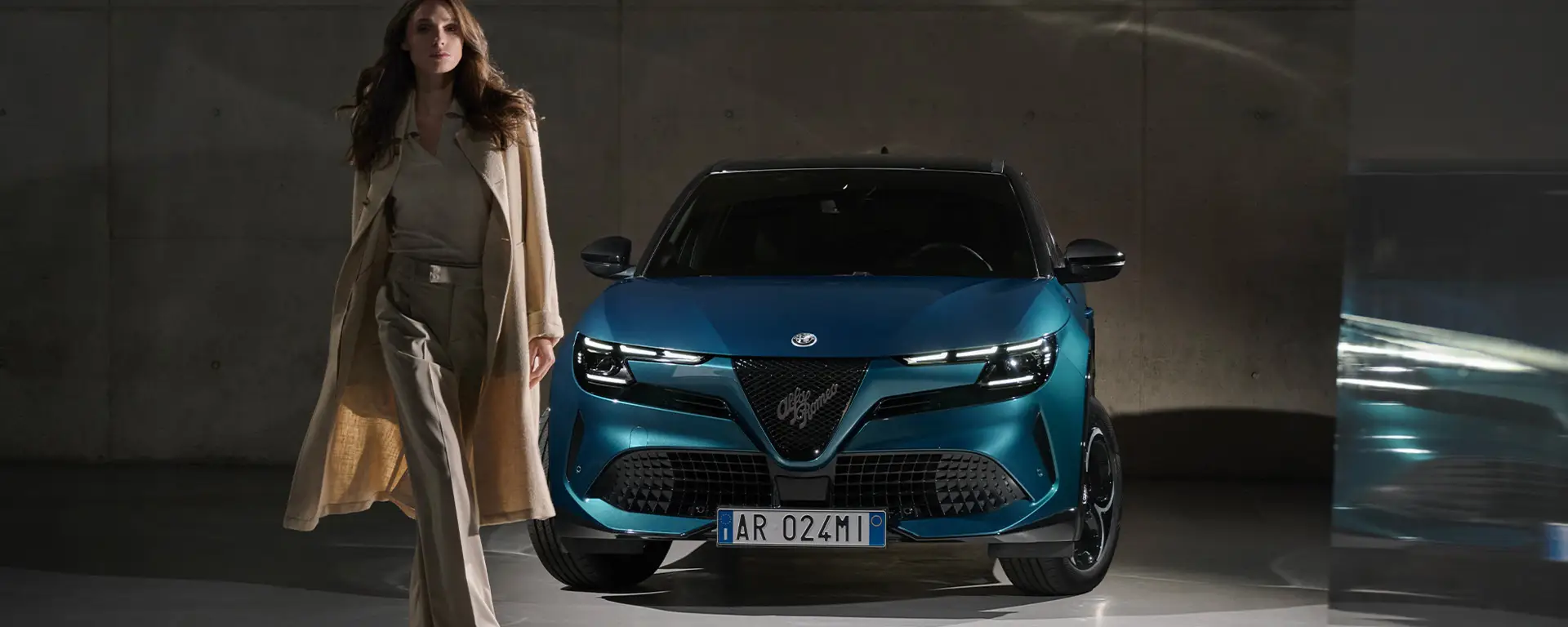 ALFA ROMEO JUNIOR ELETTRICA - Tua da €38.070 o con Finanziamento da €250 al mese